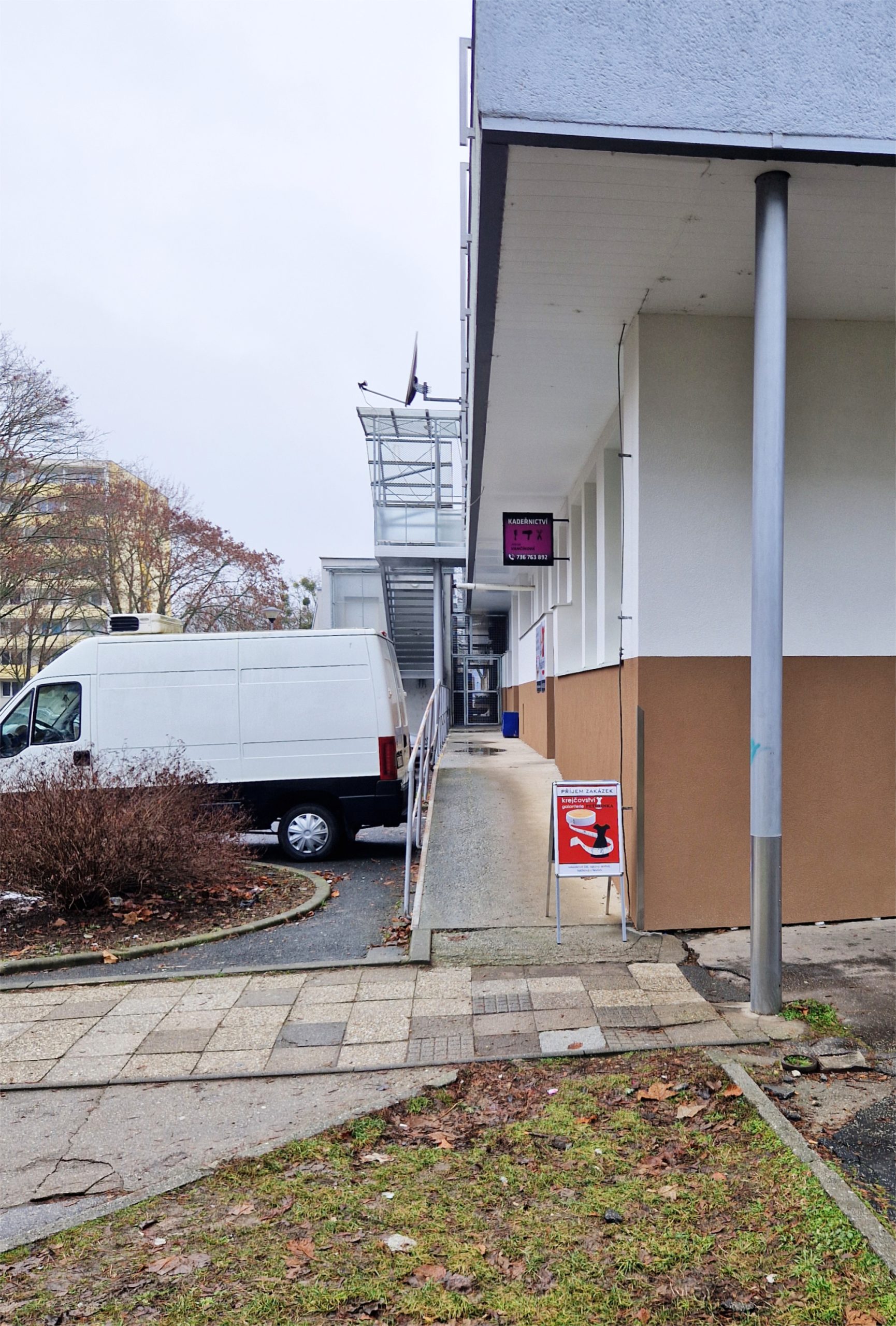 Prodej obchodních prostor Otrokovice, Trávníky - 4