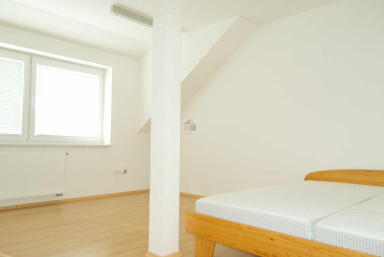 K pronájmu se nabízí byt 5+KK v Kostelci u Zlína - 4